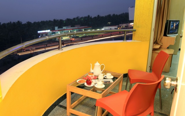 Hoppers Stop - Yelahanka Apart-Hotel