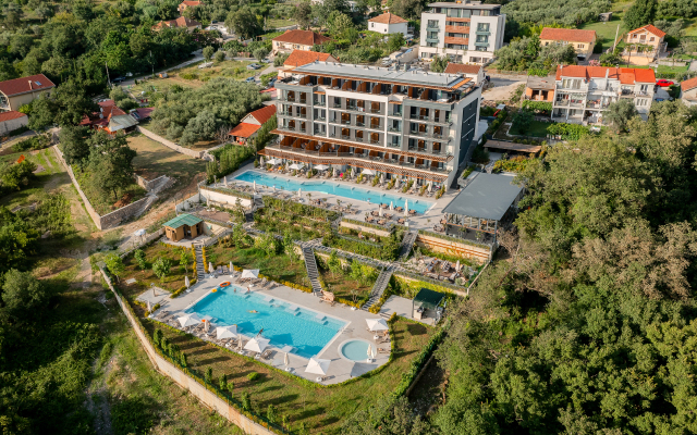 Montenegro Lodge Apartments