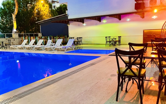 Grand LAVİN Hotel