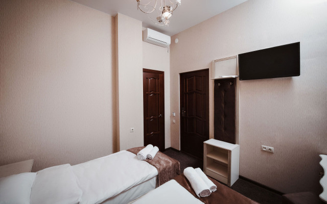 Kurazh Hotel