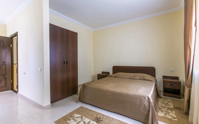 Anakopiya Club Hotel
