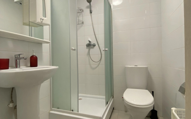 Квартира Современная студия рядом с метро Ул. Дыбенко