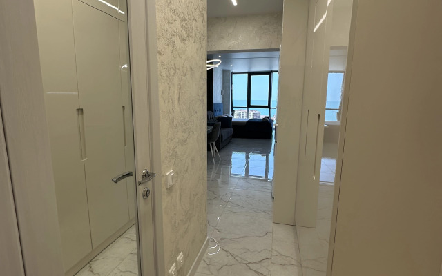 S Bassejnom ZhK Morskaja Simfonija Apartments