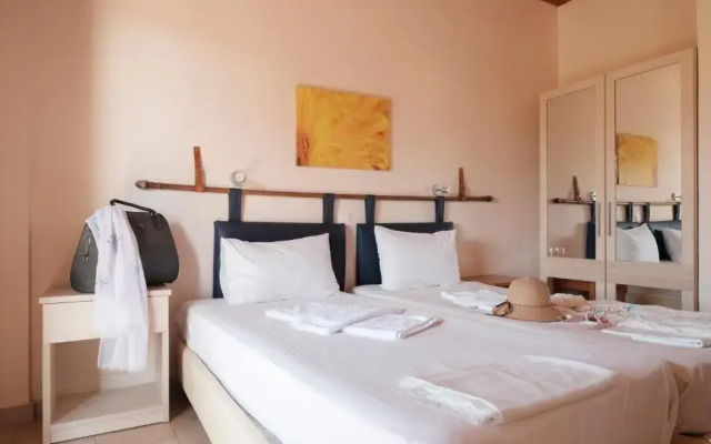 Canal D'Amour Village Apartments