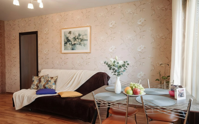 Апартаменты 9 ночей Ленина 15 №2