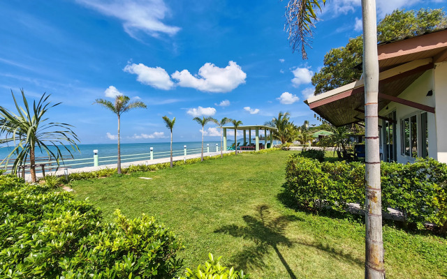 Курортный Отель Lipa Bay Residence