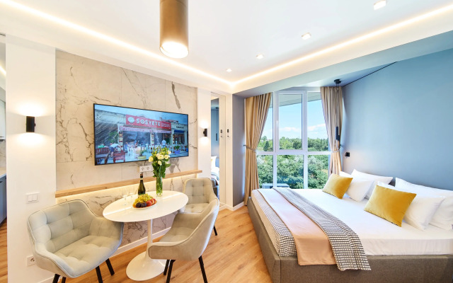 Admiral's Lagoon Apartment Hotel