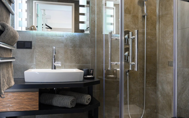 Ideal Apart Apartments 5