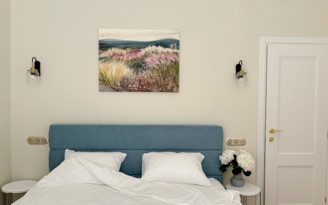 Studio Azure Studio Flat