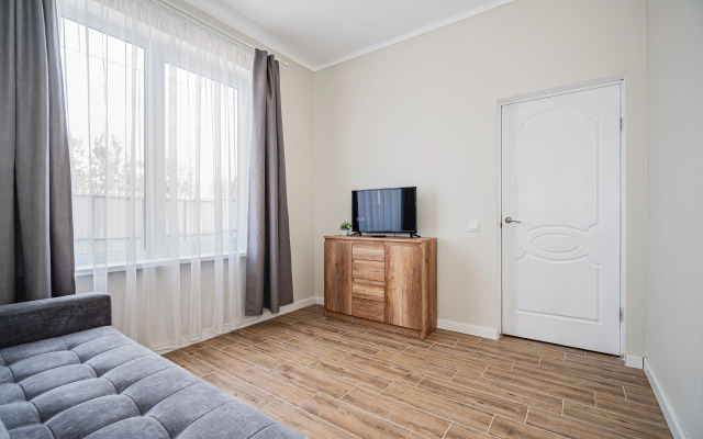 Taunkhaus u morya Private house