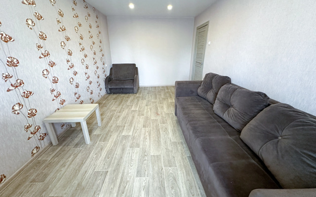 Квартира Двухкомнатная Южное Шоссе 33