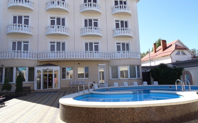 Dzhenifer Guest House