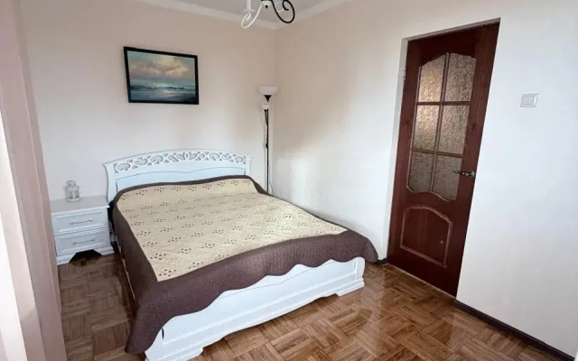 Квартира на Агрба-28 от Лары