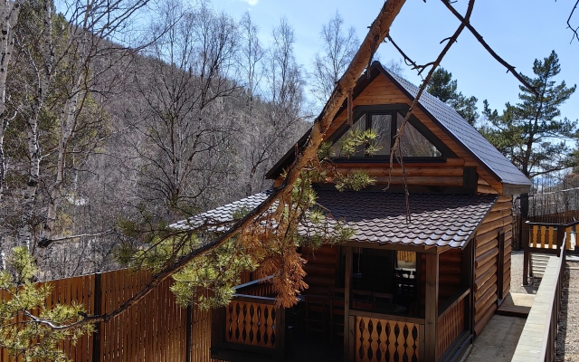 Baykalskaya Tropa Guest house