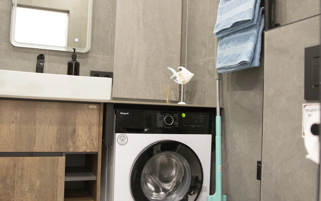 Shikarnaya Studiya V Kaluge 35 M² Flat