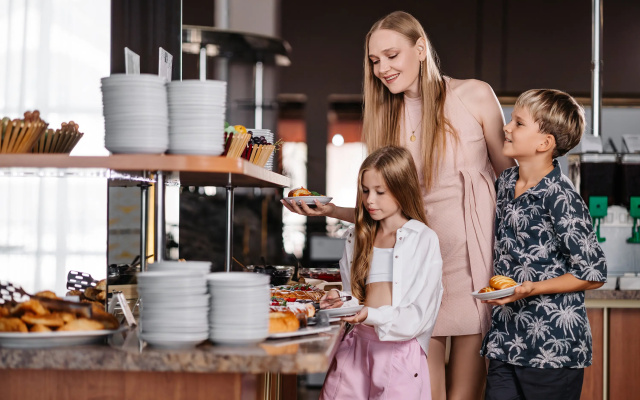Курортный отель Alean Family Riviera