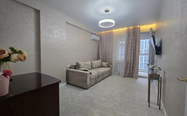 Квартира на улице Братьев Манганари 30к1