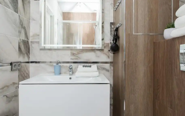 Apartamenty na Universitetskoj Nabereznoj