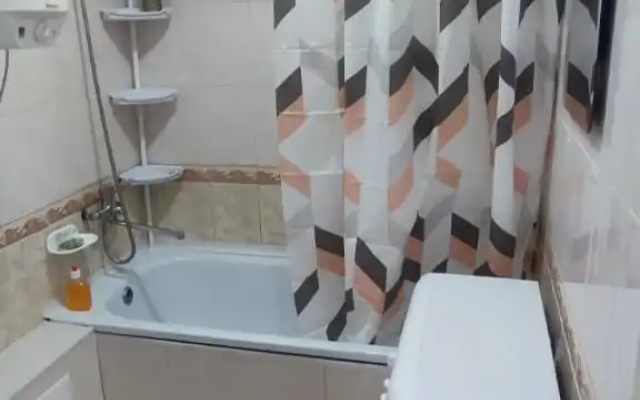 Uyutnaya kvartira u Gornogo Vozdukha Flat