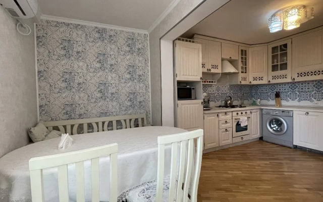Na Ulitse K. Marksa 15 Apartments
