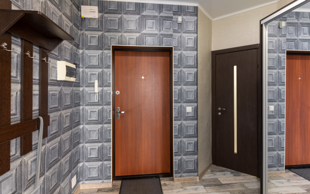 Svetlaya Kvartira V Tsentre Tyumeni Flat