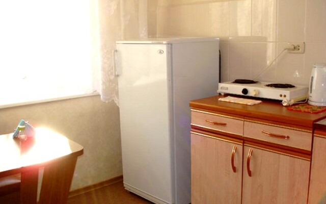 Apartment Salyut Shkolnaya 4