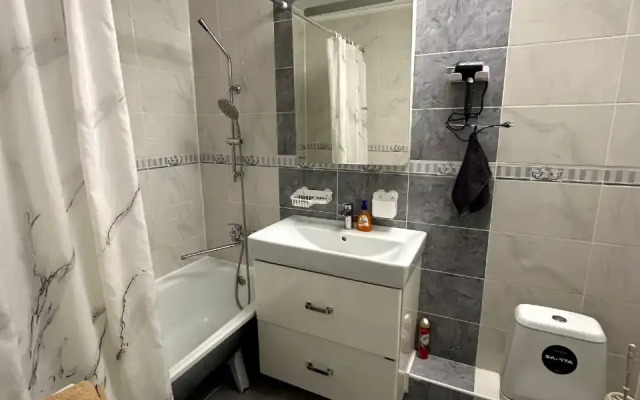 Na Novovatutinskoy Flat
