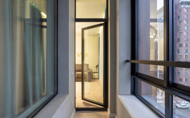 V Serdtse Megapolisa Savin House Flat