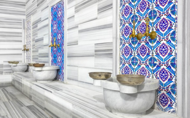 Ayhan Hotel