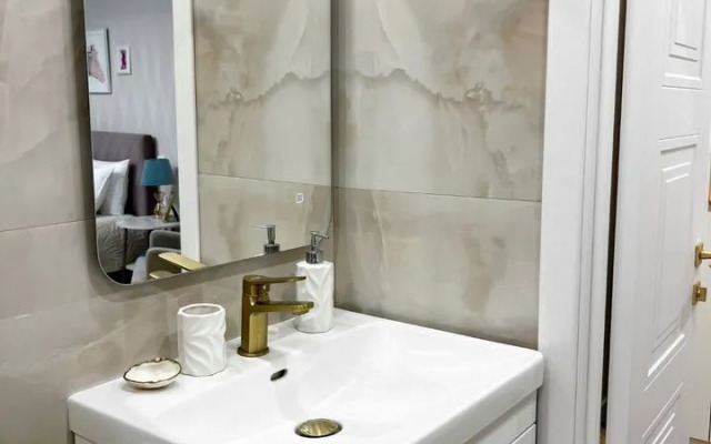 Апартаменты студия на Колхозной 5/2к4