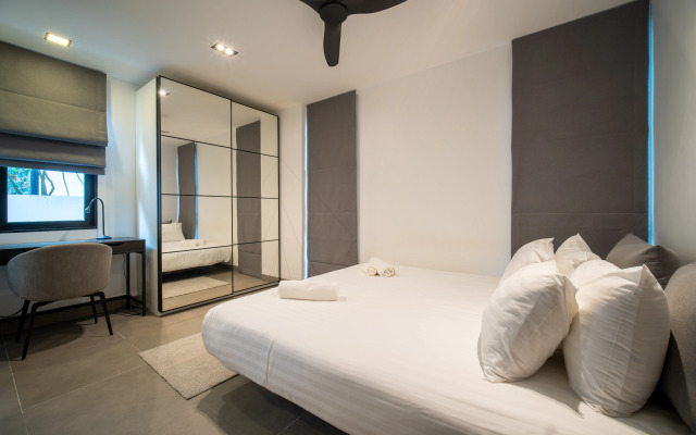 Laguna Park 4BR with Pool by NLA Villa