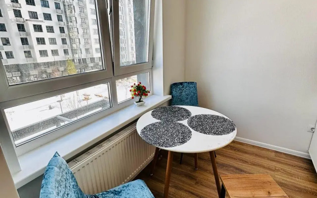 Квартира Уютная в Микрорайоне Десна метро Ольховая