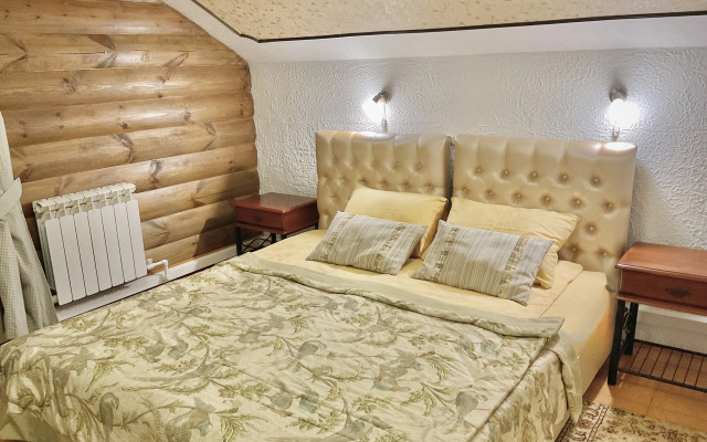 Отель Гостиничный рыболовно-охотничий комплекс Александровский Причал