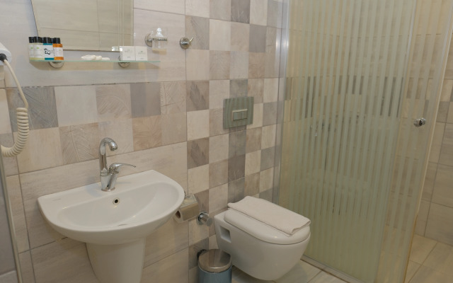Zeynel Hotel Konyaalti