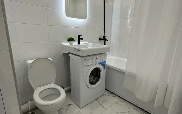 Studiya U Metro Flat