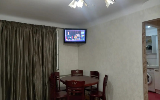 V Samom Tsentre Yalty Flat