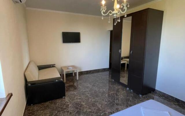 Kamila Private House