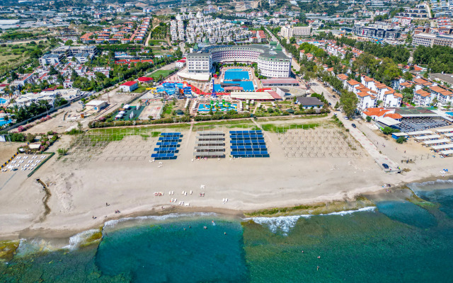 Grand Cortez And Spa Resort