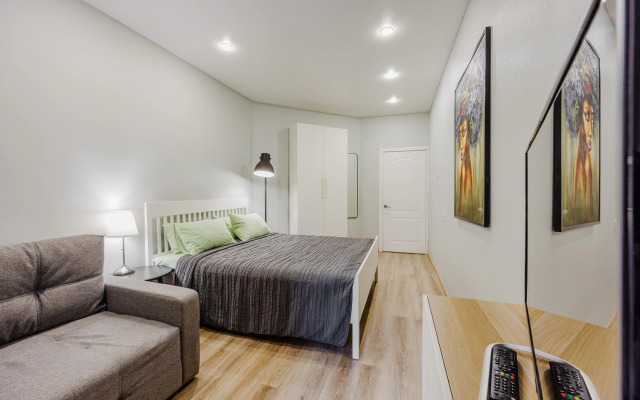 Апартаменты SpbStay с тремя спальнями на Рубинштейна 25