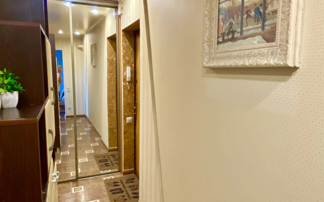 V Turisticheskom Tsentre Flat