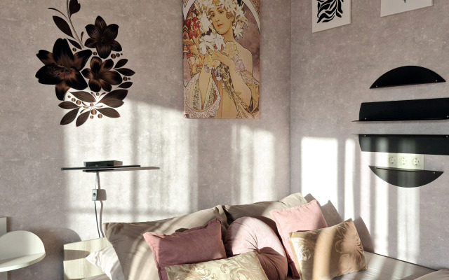 Dizaynerskaya "Modern" Flat