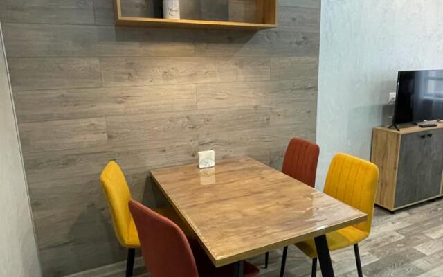 Apartamenty Dizaynerskaya Studiya V Elitnom Zhk "graf Orlov"