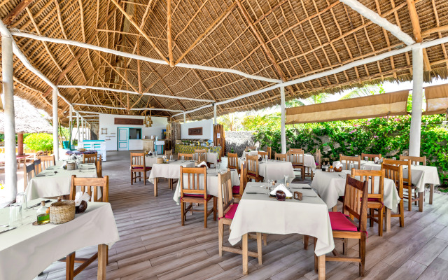 AHG Sun Bay Mlilile Beach Hotel