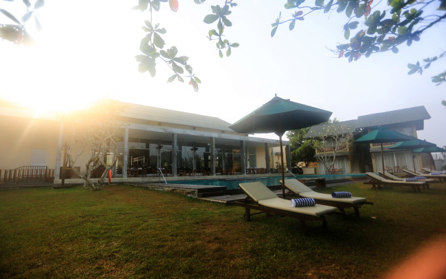 South Lake Resort - Koggala Hotel