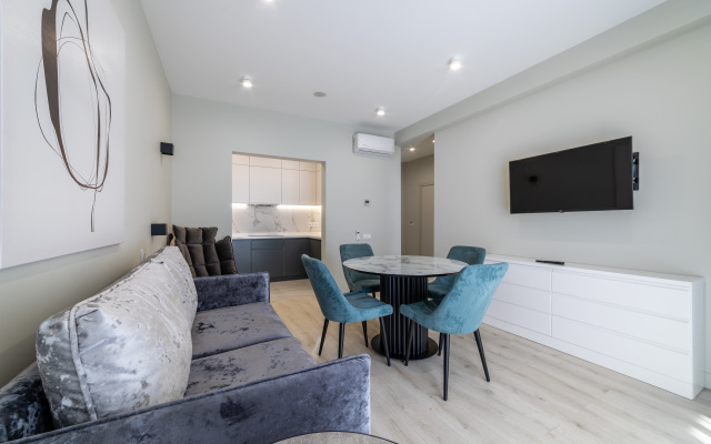 Apartments Luchezarny 1