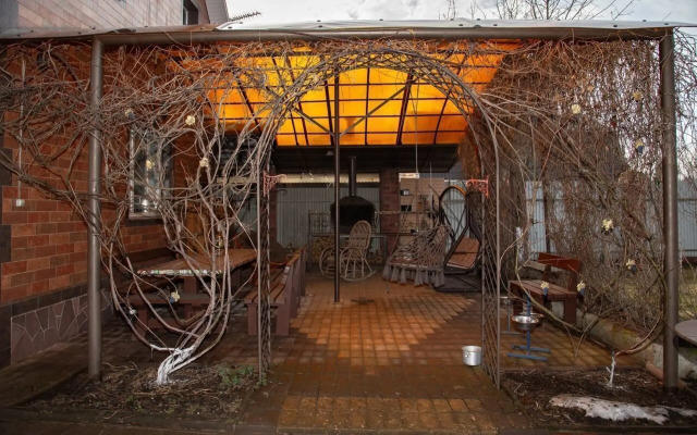 V Orlovke Guest house
