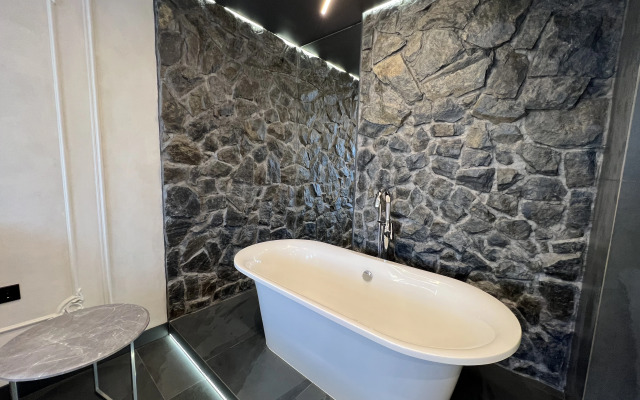 Квартира Шикарная с Ванной в Спальной Зоне