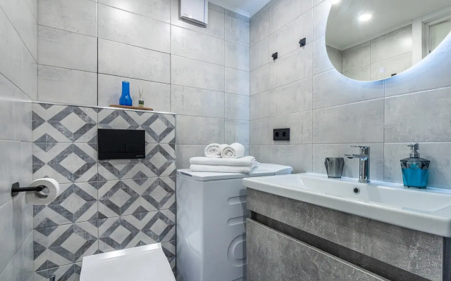 Apartments Queenstay Gold Femili Na Voykovskoy
