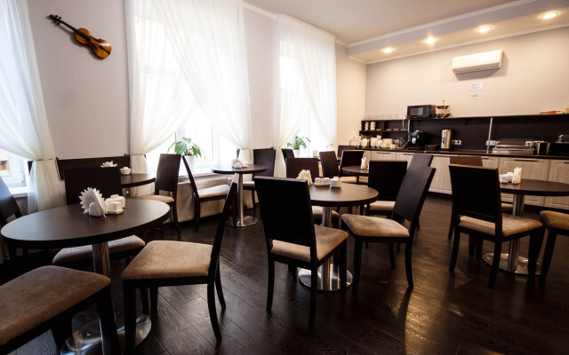 Sonata Na Zagorodnom Hotel