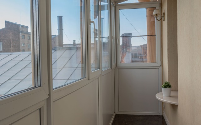 Апартаменты MyhomeYourhome на 11-ой линии Васильевского острова 4